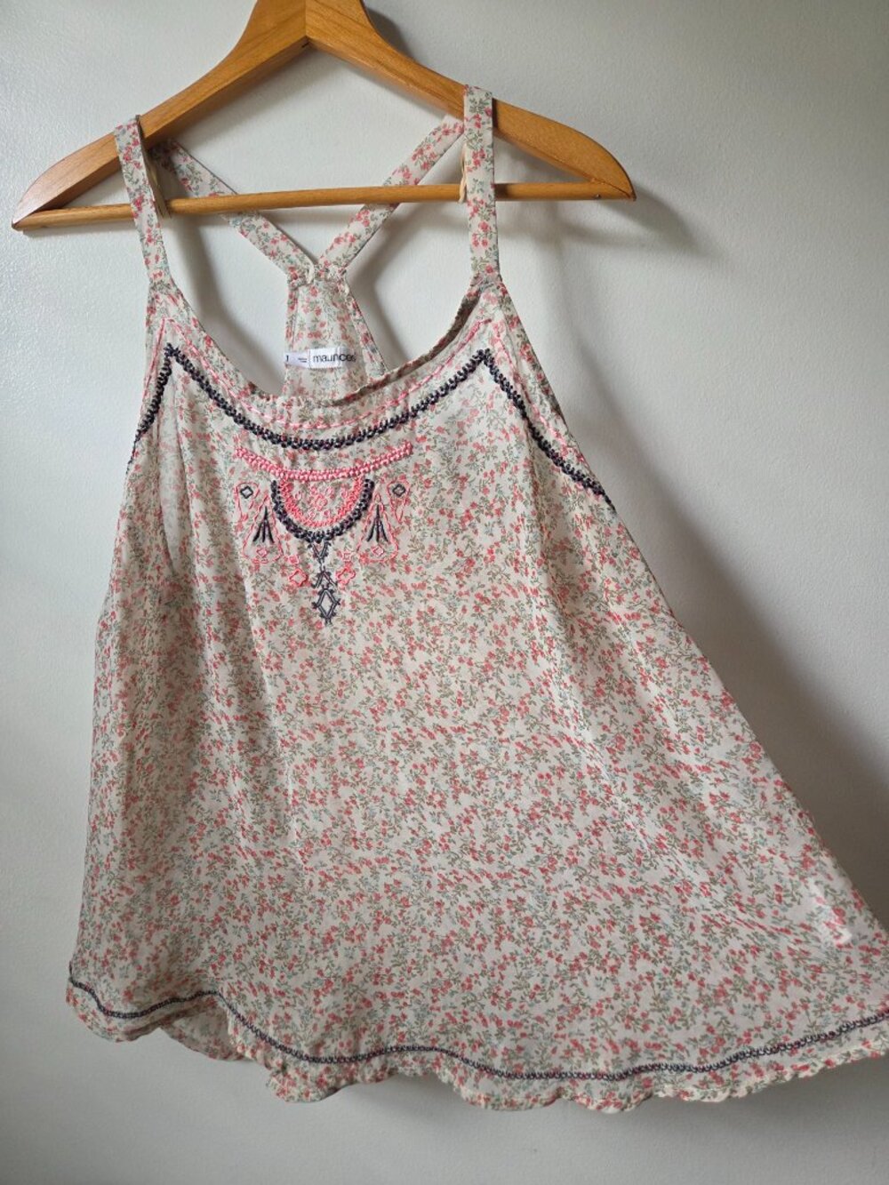 EUC LIKE NEW MAURICES DITSY FLORAL EMBROIDERED TANK TOP SIZE 1 / WOMENS XL